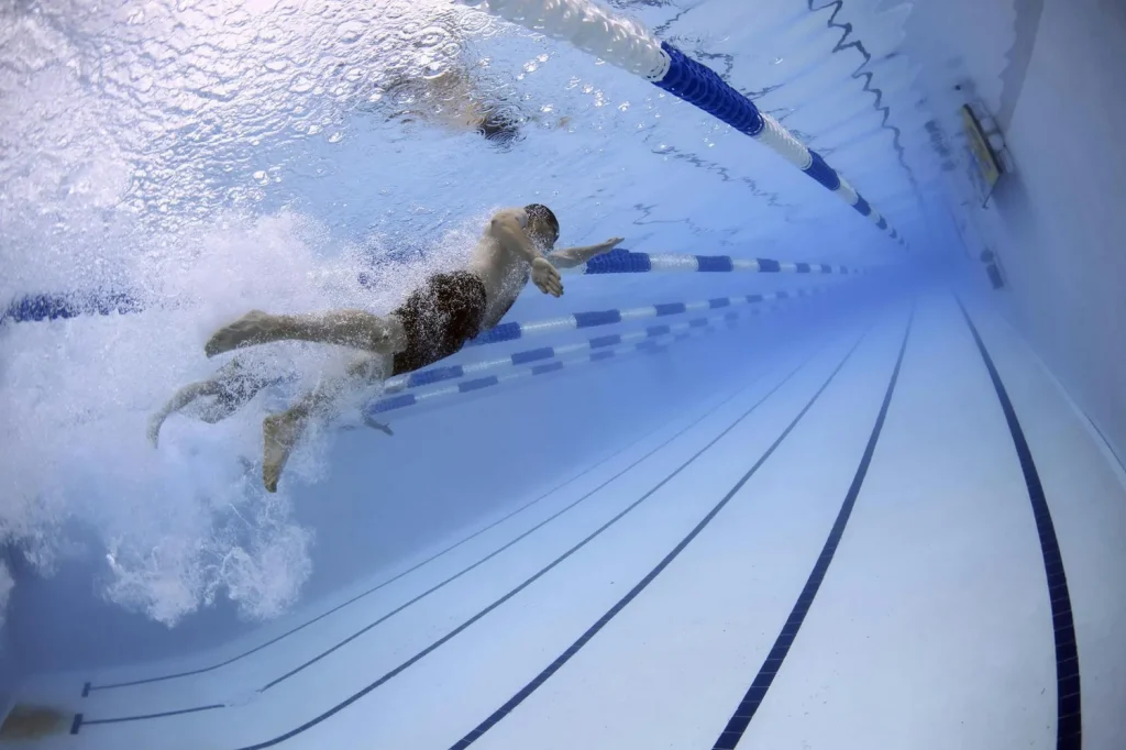 1 heure de natation : combien de calories ?
